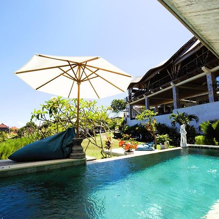 Nusa View - Oceanfront Rentals Lembongan Extérieur photo