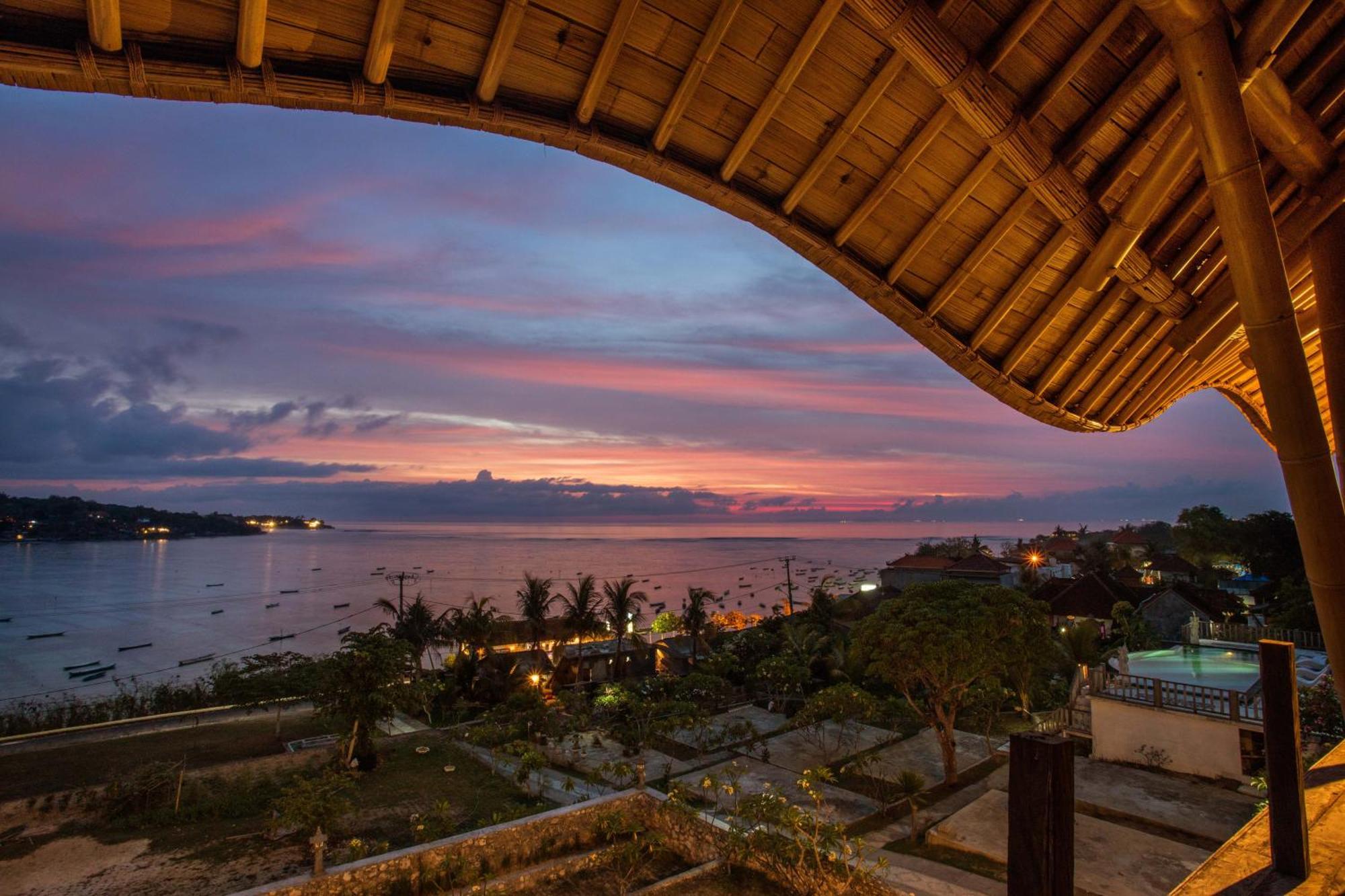 Nusa View - Oceanfront Rentals Lembongan Extérieur photo