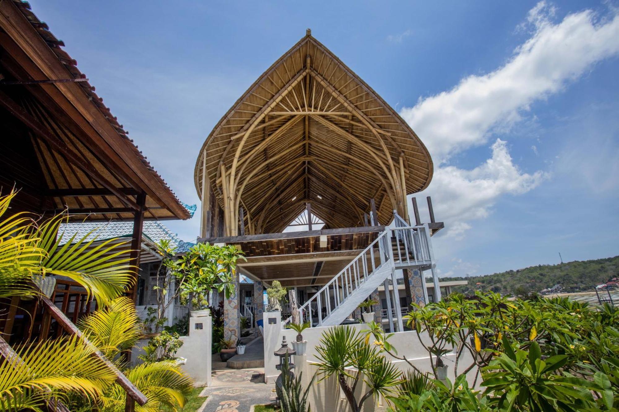 Nusa View - Oceanfront Rentals Lembongan Extérieur photo