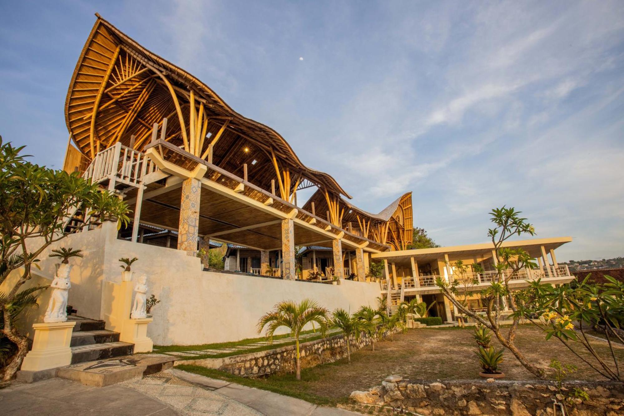Nusa View - Oceanfront Rentals Lembongan Extérieur photo
