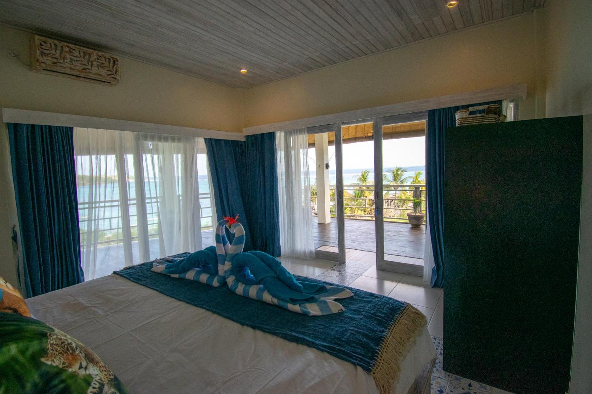 Nusa View - Oceanfront Rentals Lembongan Extérieur photo